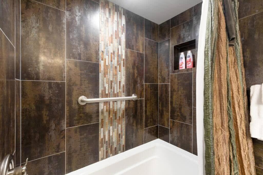 Downtown Chalet Close To Main St With Pool And Hot Tub Breckenridge Exterior foto